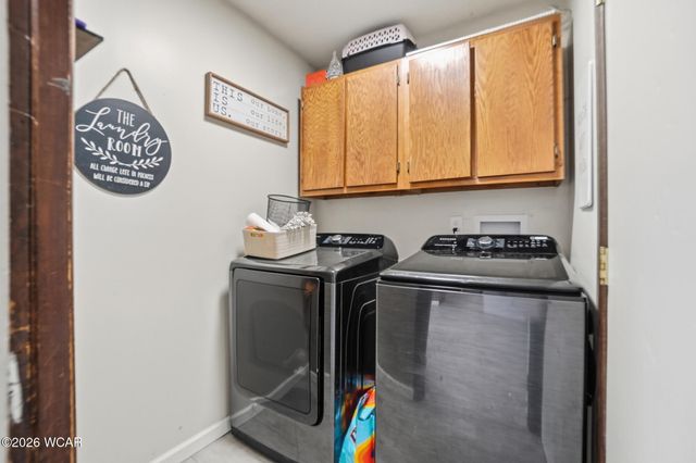 3055 Clinton Way, Lima, OH 45805