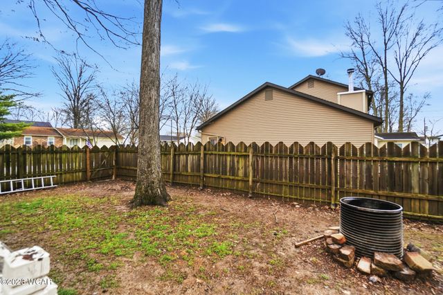 3055 Clinton Way, Lima, OH 45805