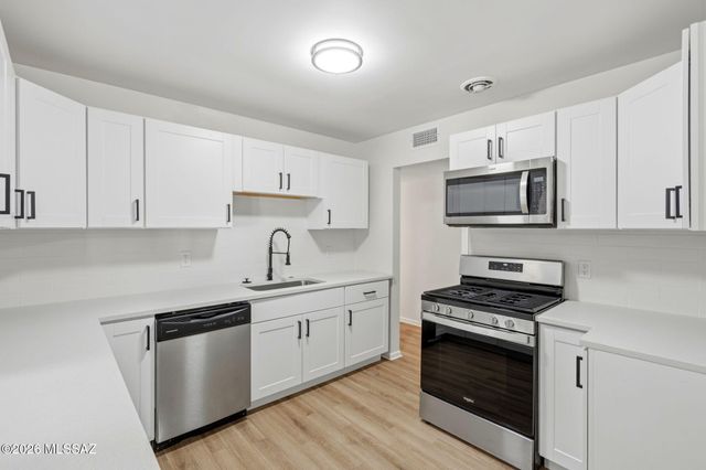 4722 E Hampton Street, Tucson, AZ 85712
