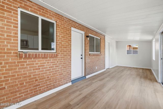 4722 E Hampton Street, Tucson, AZ 85712