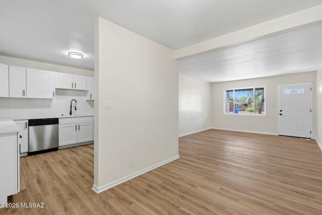 4722 E Hampton Street, Tucson, AZ 85712