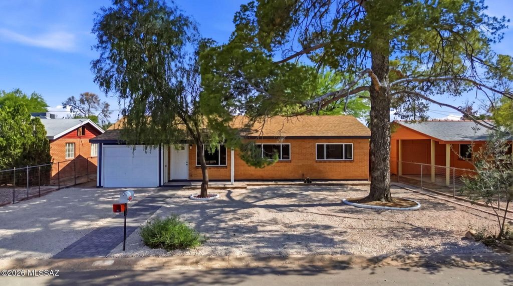 4722 E Hampton Street, Tucson, AZ 85712