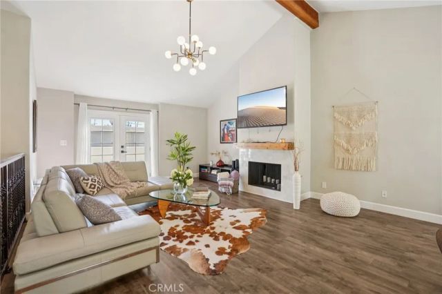 2007 Carnegie Lane B, Redondo Beach, CA 90278