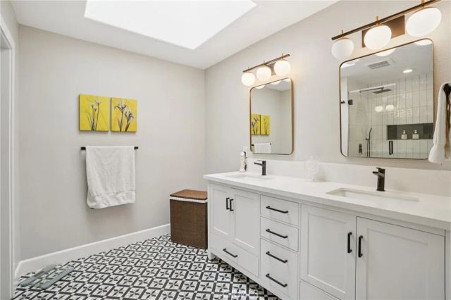 2007 Carnegie Lane B, Redondo Beach, CA 90278