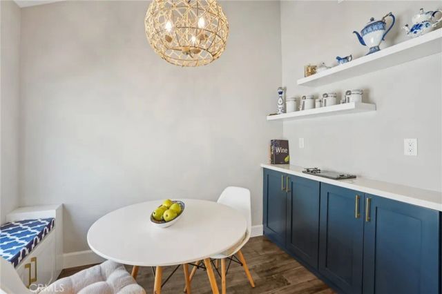 2007 Carnegie Lane B, Redondo Beach, CA 90278