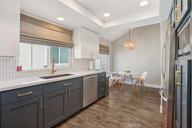 2007 Carnegie Lane B, Redondo Beach, CA 90278