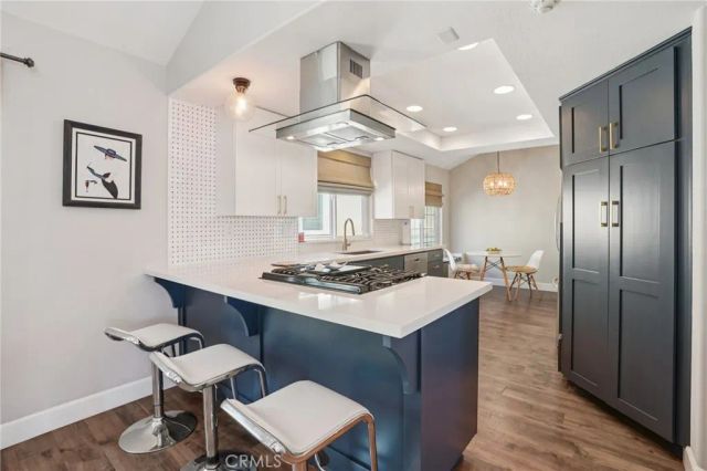 2007 Carnegie Lane B, Redondo Beach, CA 90278