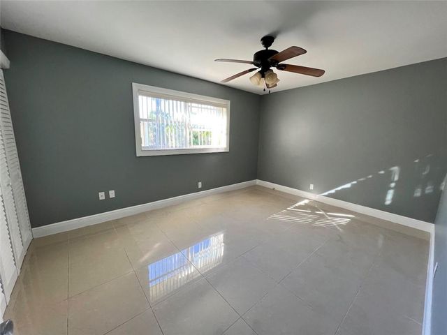 610 SE 2nd Avenue L21, Deerfield Beach, FL 33441