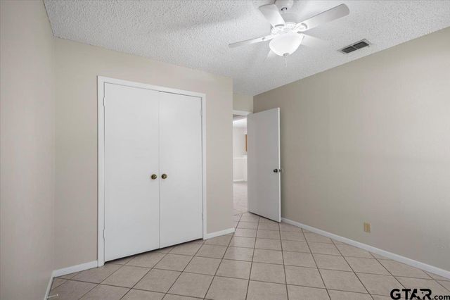 411 Shady Ln, Whitehouse, TX 75791
