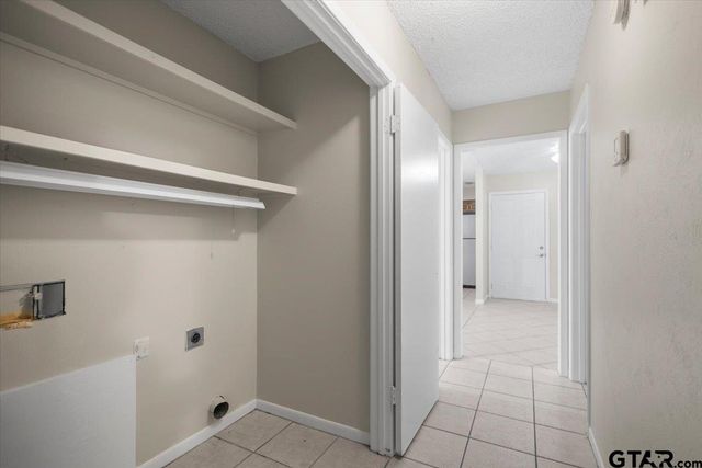 411 Shady Ln, Whitehouse, TX 75791