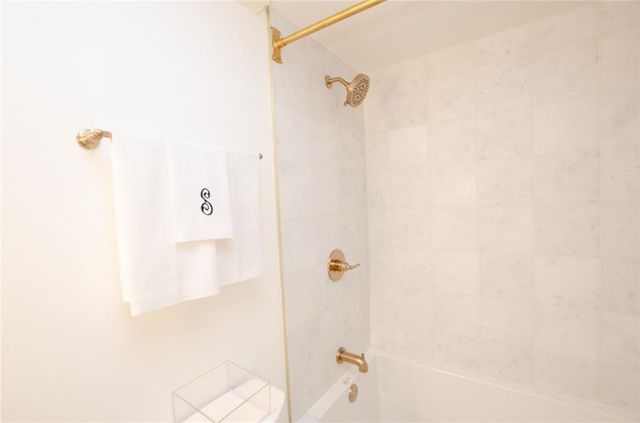 2734 Peachtree Road NW C101, Atlanta, GA 30305