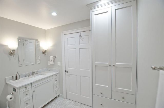2734 Peachtree Road NW C101, Atlanta, GA 30305