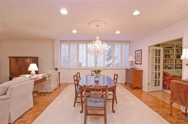 2734 Peachtree Road NW C101, Atlanta, GA 30305