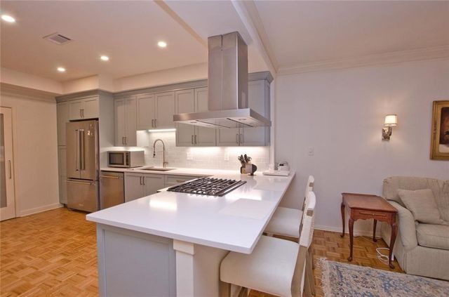 2734 Peachtree Road NW C101, Atlanta, GA 30305