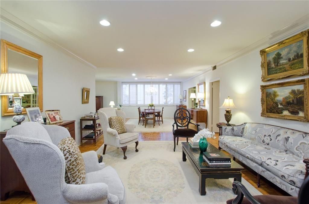 2734 Peachtree Road NW C101, Atlanta, GA 30305