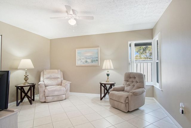 121 SE Lakehurst Drive, Port St. Lucie, Port St Lucie, FL 34983