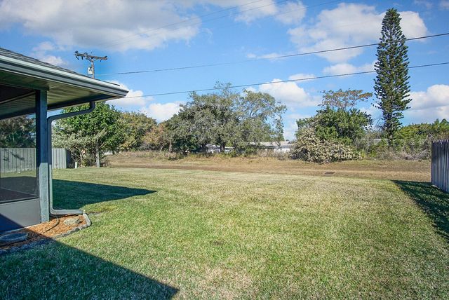 121 SE Lakehurst Drive, Port St. Lucie, Port St Lucie, FL 34983