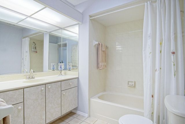 121 SE Lakehurst Drive, Port St. Lucie, Port St Lucie, FL 34983