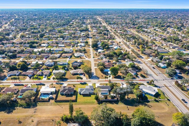 121 SE Lakehurst Drive, Port St. Lucie, Port St Lucie, FL 34983