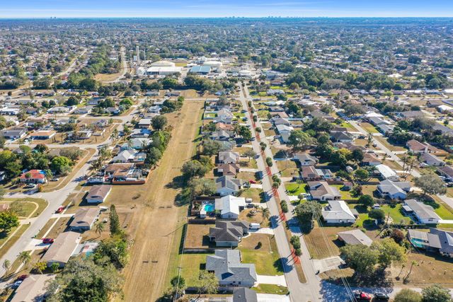 121 SE Lakehurst Drive, Port St. Lucie, Port St Lucie, FL 34983