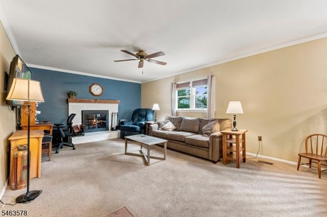 46 Meredith Rd, Edison Twp., NJ 08817