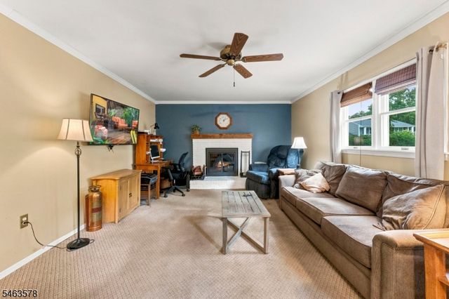 46 Meredith Rd, Edison Twp., NJ 08817