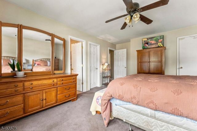 46 Meredith Rd, Edison Twp., NJ 08817