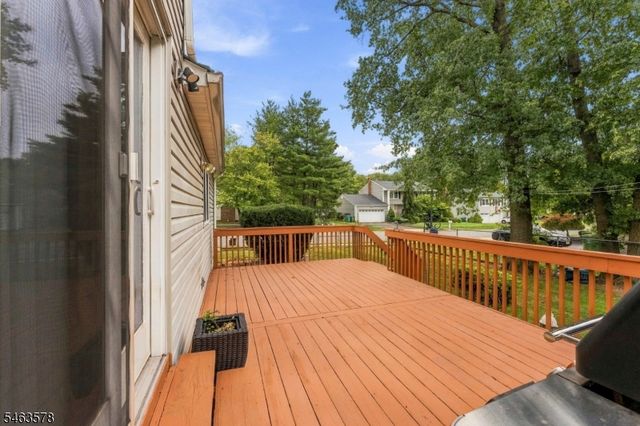 46 Meredith Rd, Edison Twp., NJ 08817