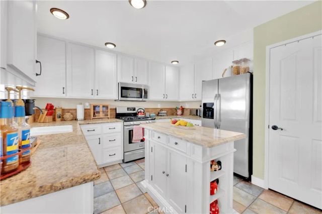 30393 Blume Circle, Menifee, CA 92584