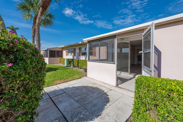 2739 Dudley Drive W D, West Palm Beach, FL 33415