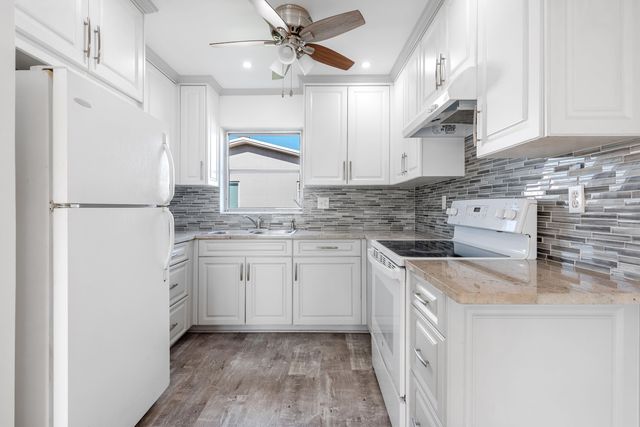 2739 Dudley Drive W D, West Palm Beach, FL 33415