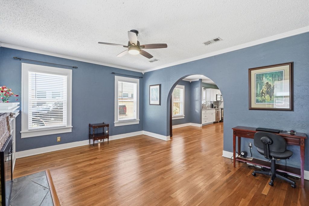 2215 Primrose Avenue, Fort Worth, TX 76111 — photo 4