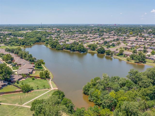 2904 Canyon Oaks Court, Norman, OK 73071