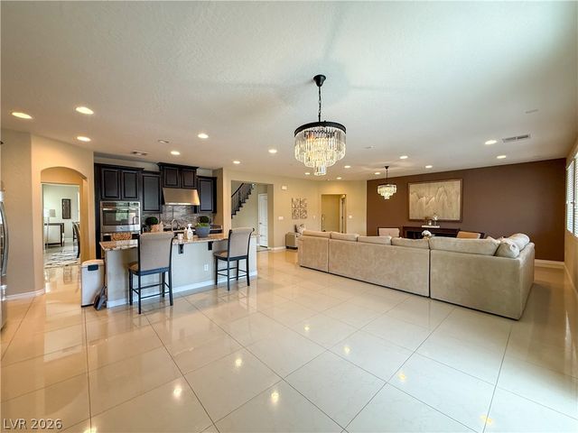 7276 White Bloom Avenue, Las Vegas, NV 89117