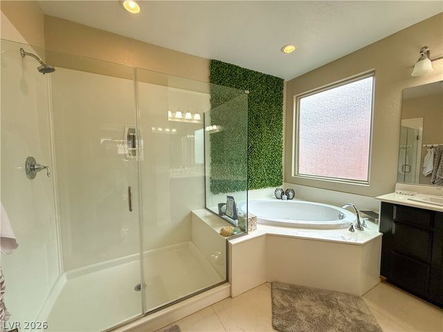 7276 White Bloom Avenue, Las Vegas, NV 89117
