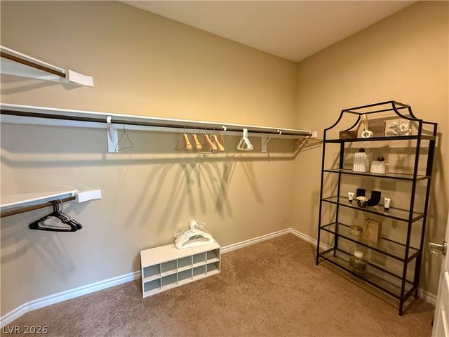 7276 White Bloom Avenue, Las Vegas, NV 89117