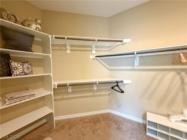 7276 White Bloom Avenue, Las Vegas, NV 89117