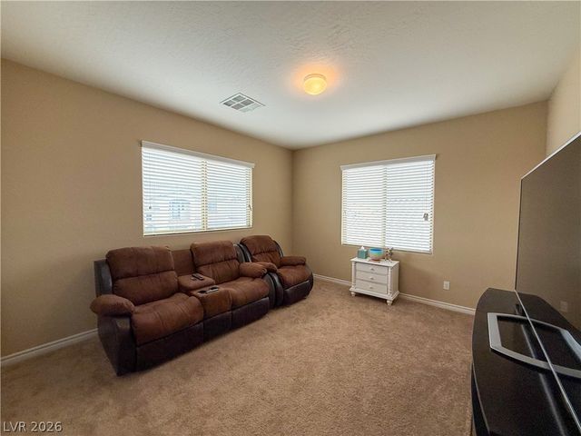 7276 White Bloom Avenue, Las Vegas, NV 89117