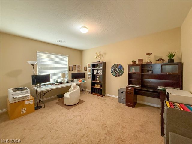 7276 White Bloom Avenue, Las Vegas, NV 89117