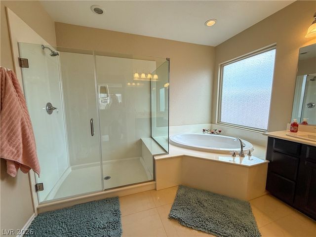 7276 White Bloom Avenue, Las Vegas, NV 89117