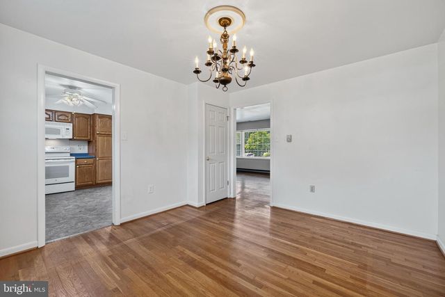 19 HAMILTON TERRACE DR, Hamilton, VA 20158