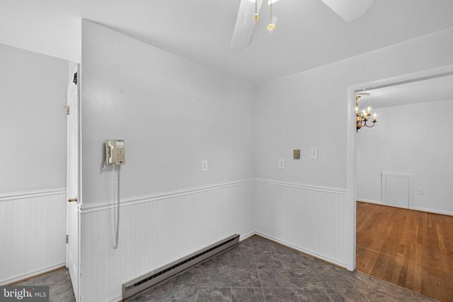 19 HAMILTON TERRACE DR, Hamilton, VA 20158