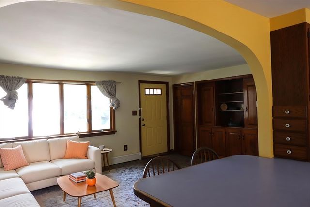 55 Franklin St, West Boylston, MA 01583