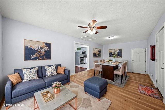 16501 E 3RD Street, Independence, MO 64056