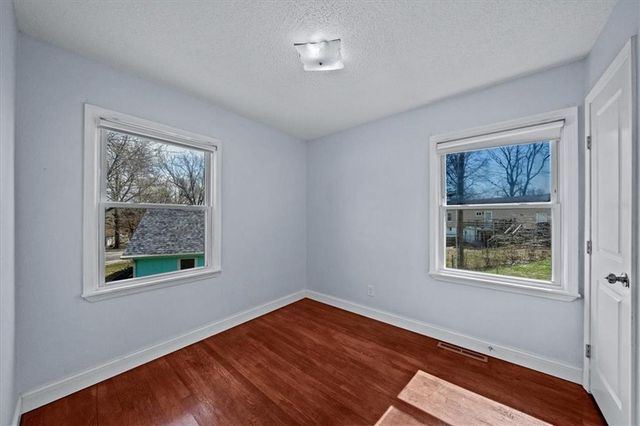 16501 E 3RD Street, Independence, MO 64056