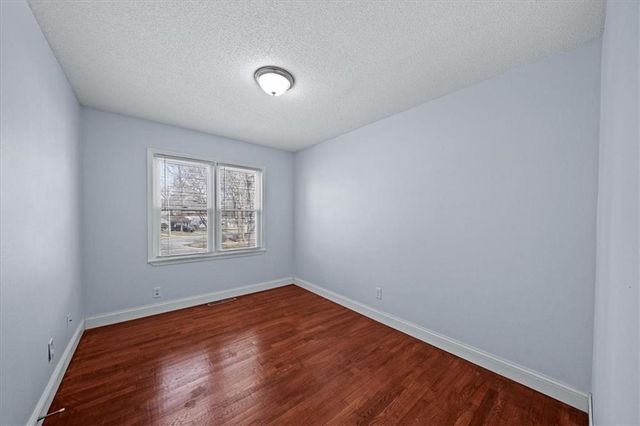 16501 E 3RD Street, Independence, MO 64056