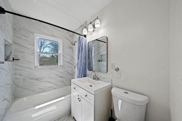 16501 E 3RD Street, Independence, MO 64056