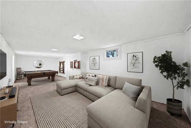 16501 E 3RD Street, Independence, MO 64056
