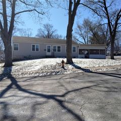 16501 E 3RD Street, Independence, MO 64056