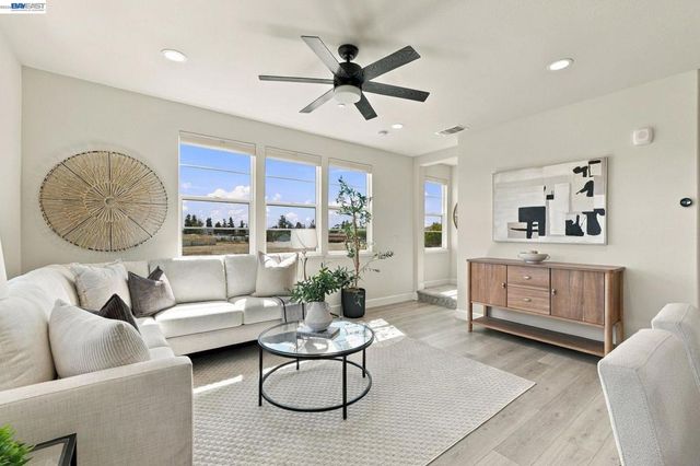 37508 Zephyr Ter, Fremont, CA 94536